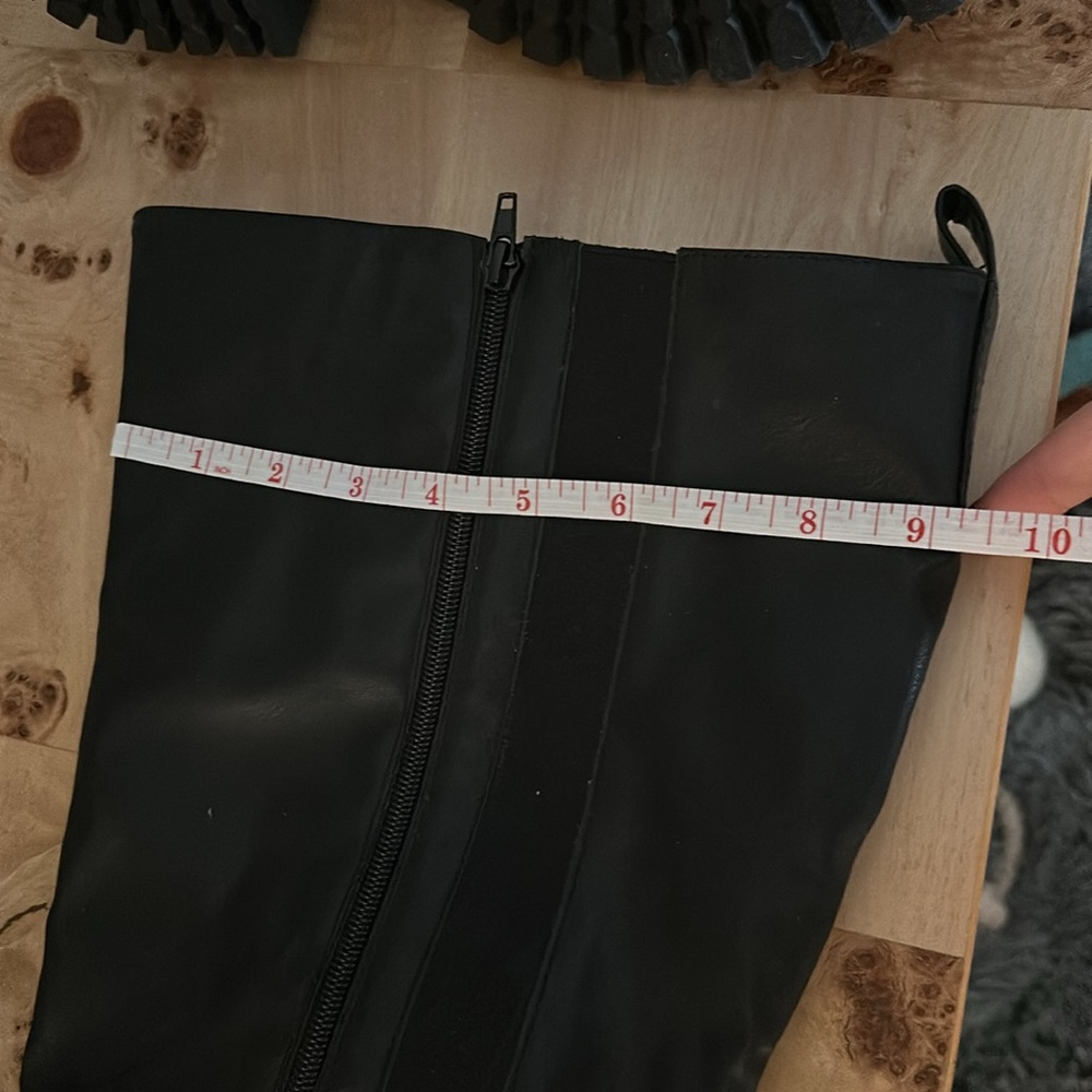 Wide calf black boots - Picture 3 of 3